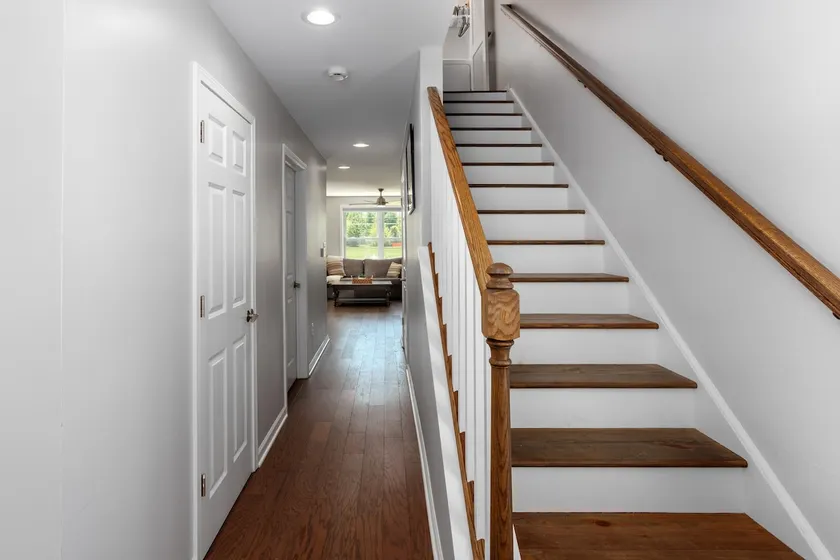 Lakeside Vibe- Close to Highmark Stadium - Image 1
