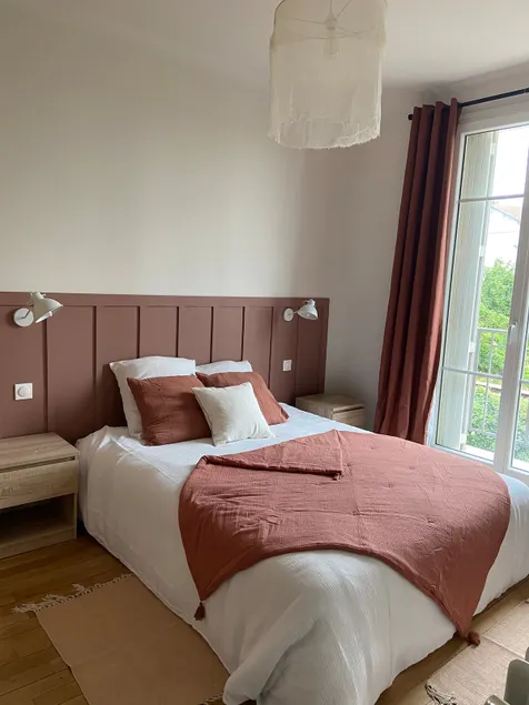 Bright apartment – Suresnes - Image 1