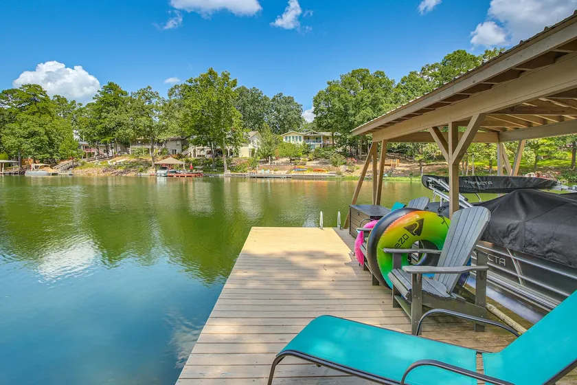 Lakefront Hot Springs Vacation Rental w/ Dock! - Image 1