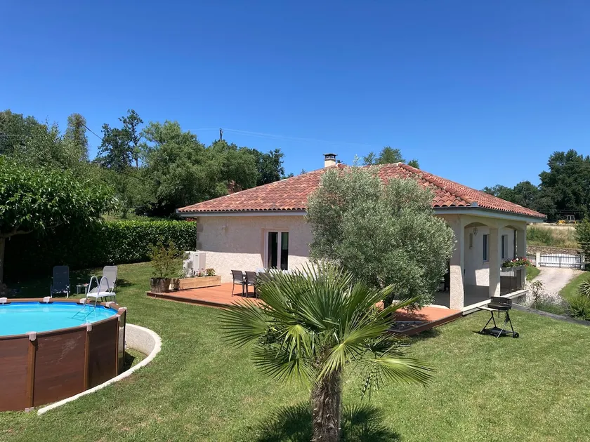 Country house - Image 1