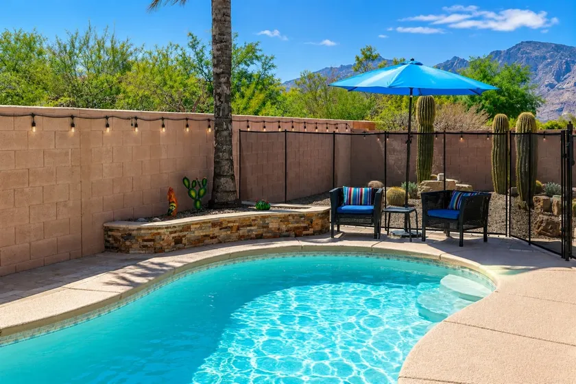 Fire Table Nights · Heated Pool & Views - Image 1