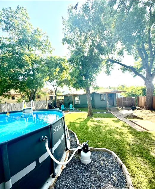 Hidden Oasis – Pool, Fire Pit & Hammock Chairs - Image 1