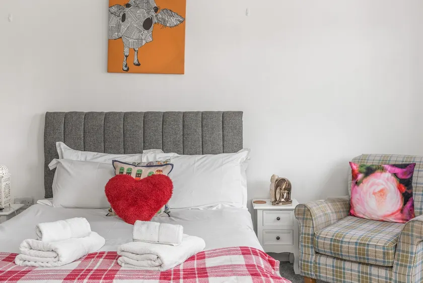 Badger Haven, Apartment 2 - Image 1