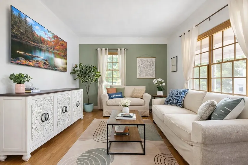 The Stillwater Retreat | 3-Min Drive Downtown - Image 1