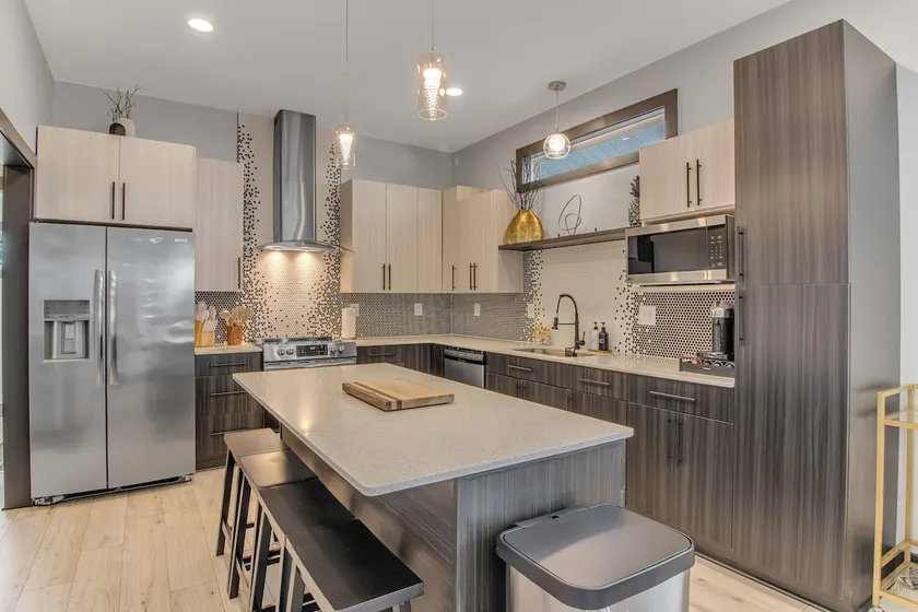 Modern Mill House - Luxury Stay - 10 MINS TO GSP - Image 1