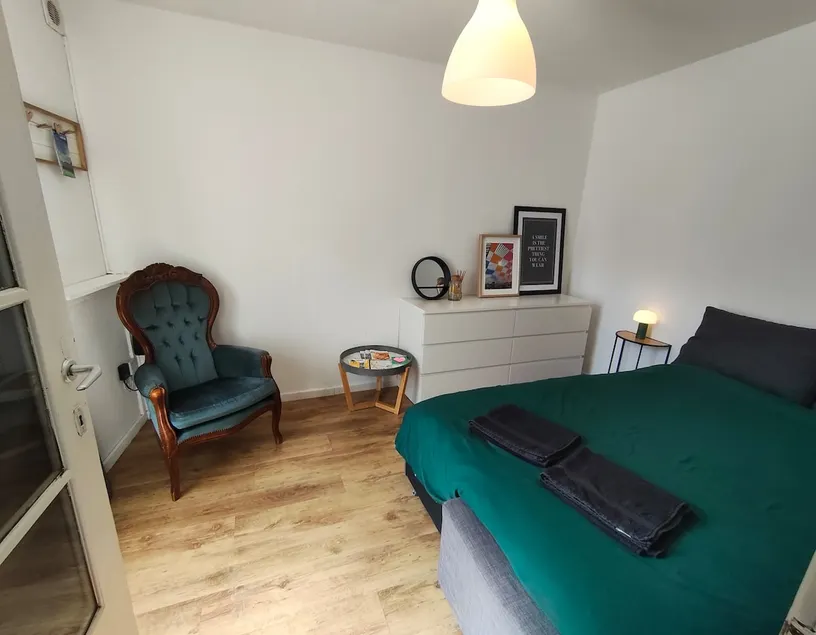 Entire Studio near Guillemins Station & Center - Image 1
