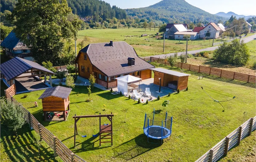 Nice home in Gornje Pazariste with sauna - Image 1