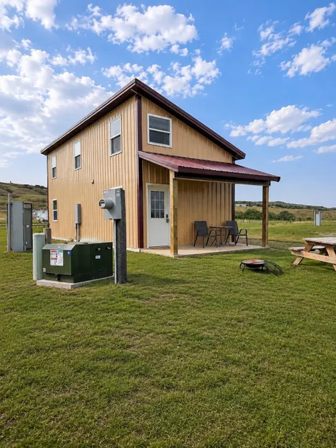 RV7- Riverview Deluxe Cottage 7 - Image 1