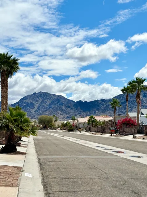 Cozy Spacious Private Home, Gated w/Mountain View - Image 1