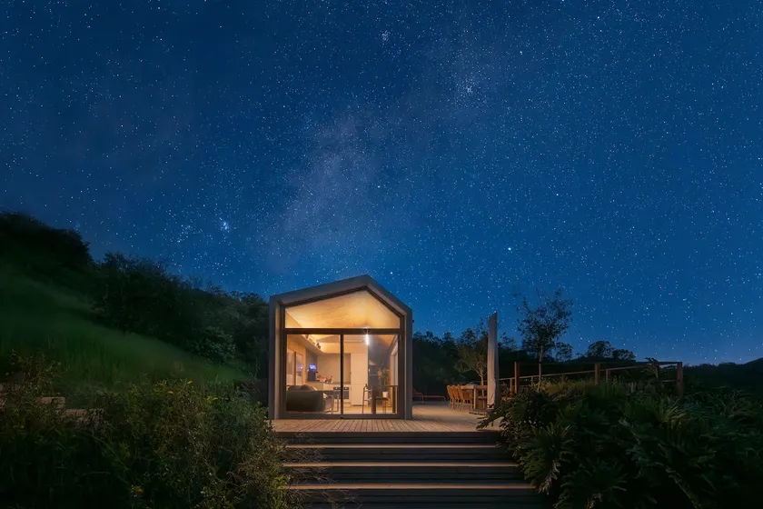 Original architecture, starry sky - Capsu - Image 1