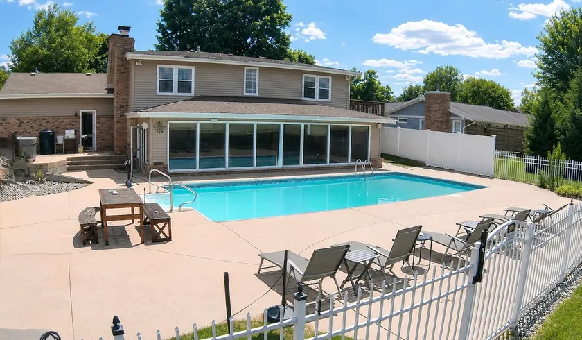 6BD River Retreat| Heated Pool | Hot Tub |BBQ - Image 1