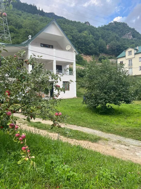 Luxury apartment with air conditioning and private garden close to Hamsiköy - Image 1