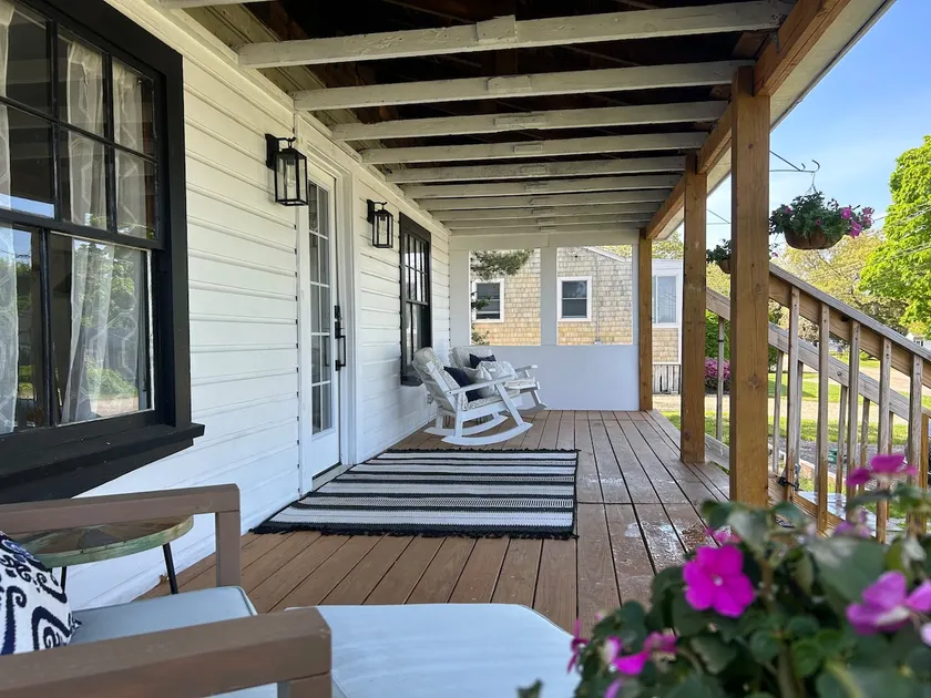 Gateway Cottage 3 Bedroom, 2 Full Bath Home - Image 1