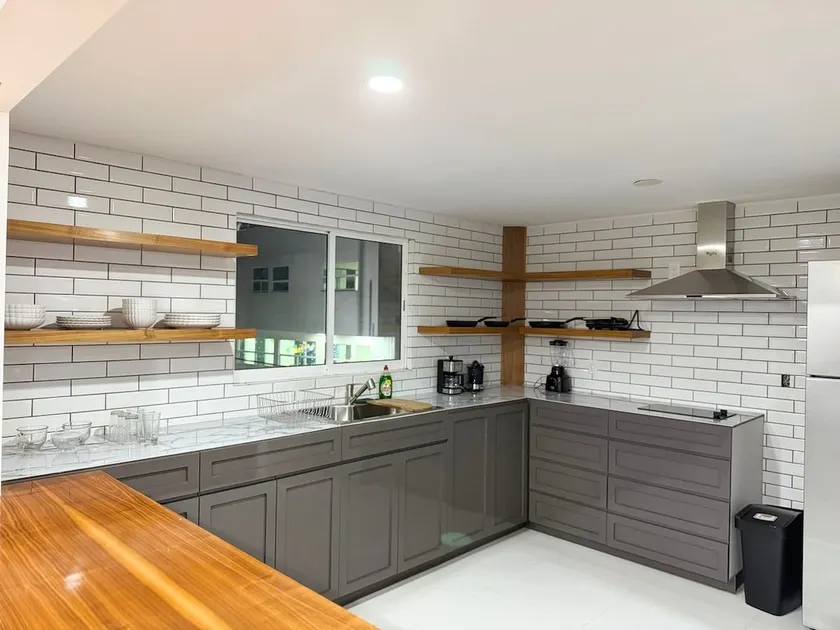 Apartment in Lomas de Chamizal - Image 1