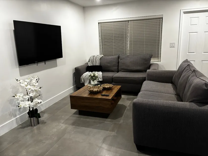 Have fun in this beautiful house - Image 1