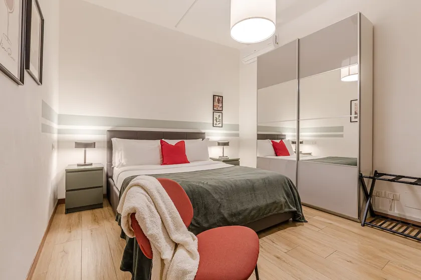 Florence Smart Hub: ZTL-Free • Tram Stop • 2 Baths - Image 1