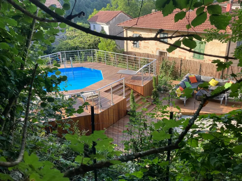Close to the 5 Terres, village house, its swimming pool - Image 1