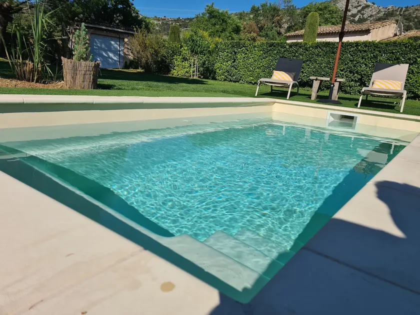 Provencal cottage at the foot of the Petit Luberon - Image 1
