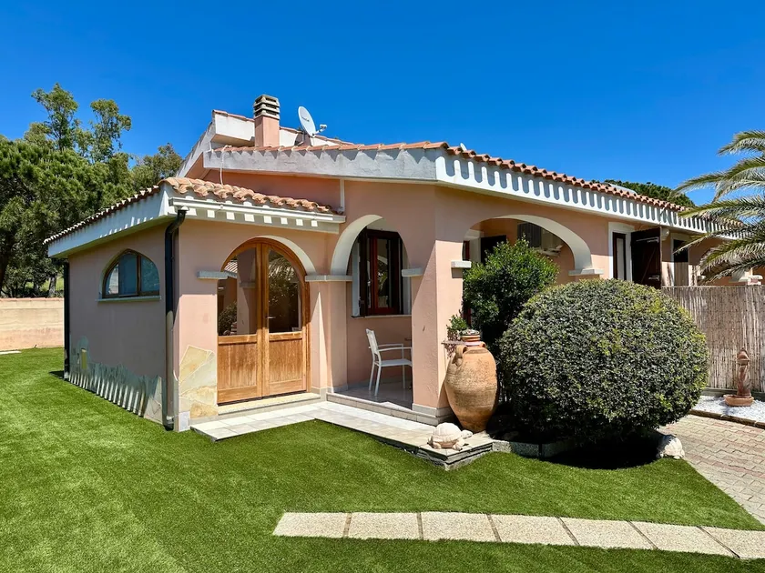 Unmissable Villasimius villa with garden 300 meters from the sea NEW - Image 1