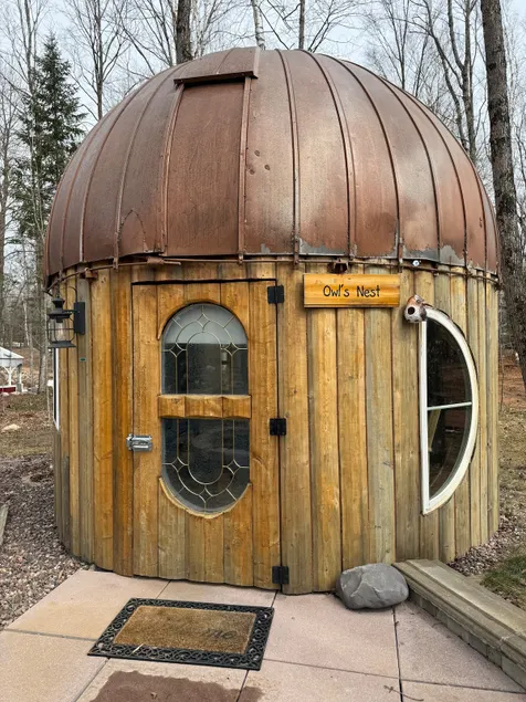 Cabin Glamping Retreat– Owl’s Nest @Friedenswald - Image 1