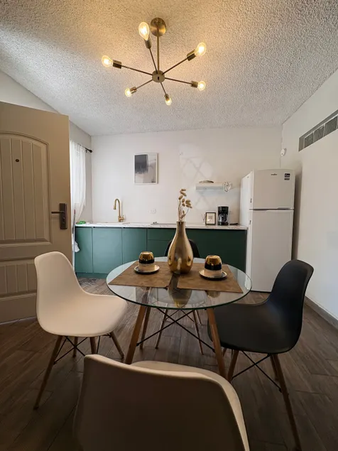 Lindo loft /wifi/mini split/centrico - Image 1