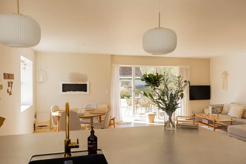 Newly renovated modern house in Brøns - Image 1