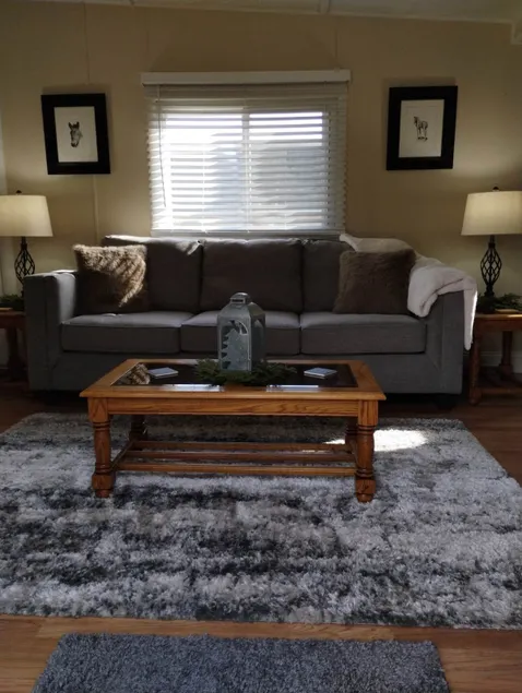 Bernies Place 2 Bedroom Home with auxiliary Room - Image 1