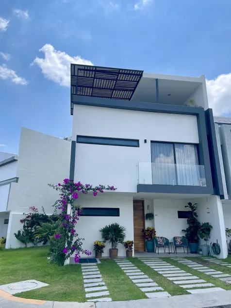 Casa Aurora | Beautiful Panoramic View of the Forest - Image 1
