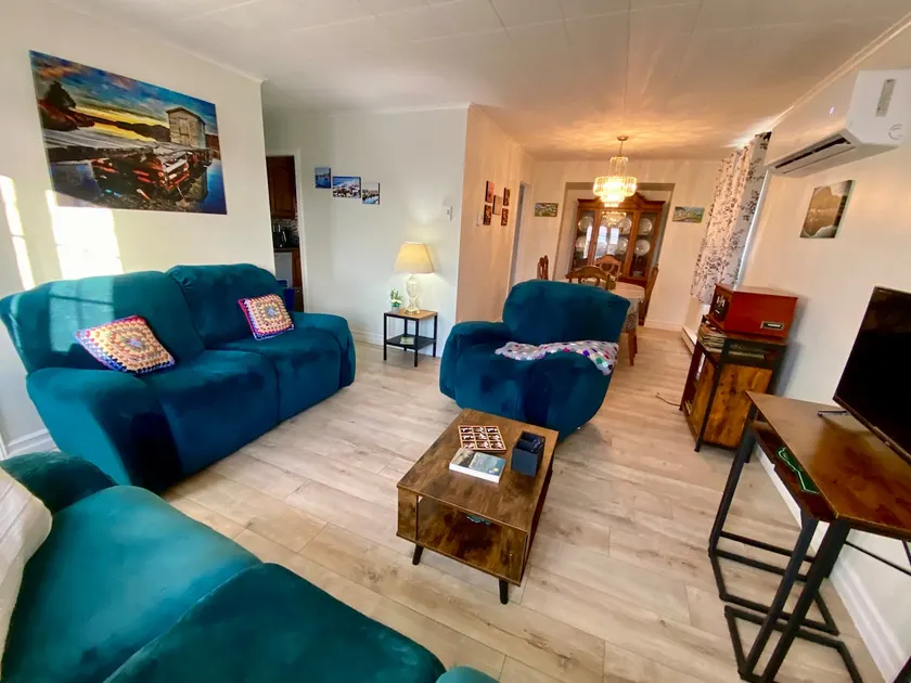 Cozy Newfoundland Retreat Near Ferry - Image 1