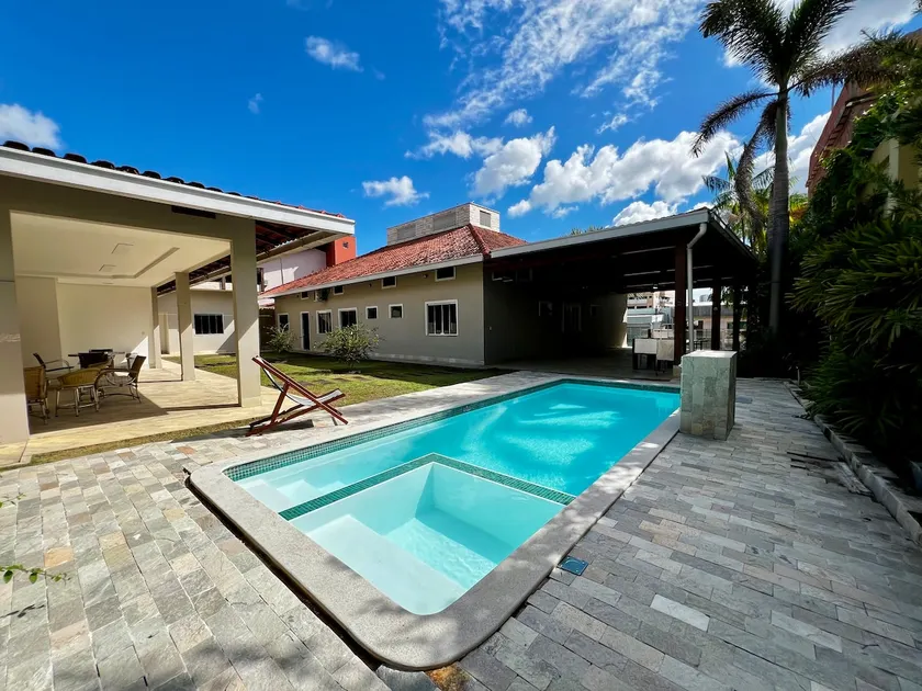 Casa Mansão Adrianópolis (Mansion) - Image 1