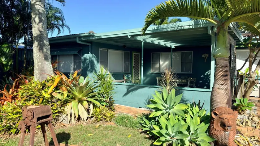 Coastal Palms Hideaway - Image 1