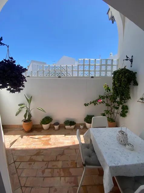 CASA RETINTO - Image 1