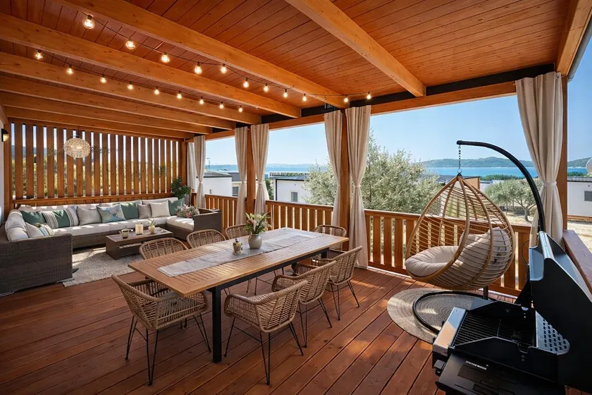 Rose Diamond Villa - cosy, large, family mobile home, free wifi and parking - Image 1