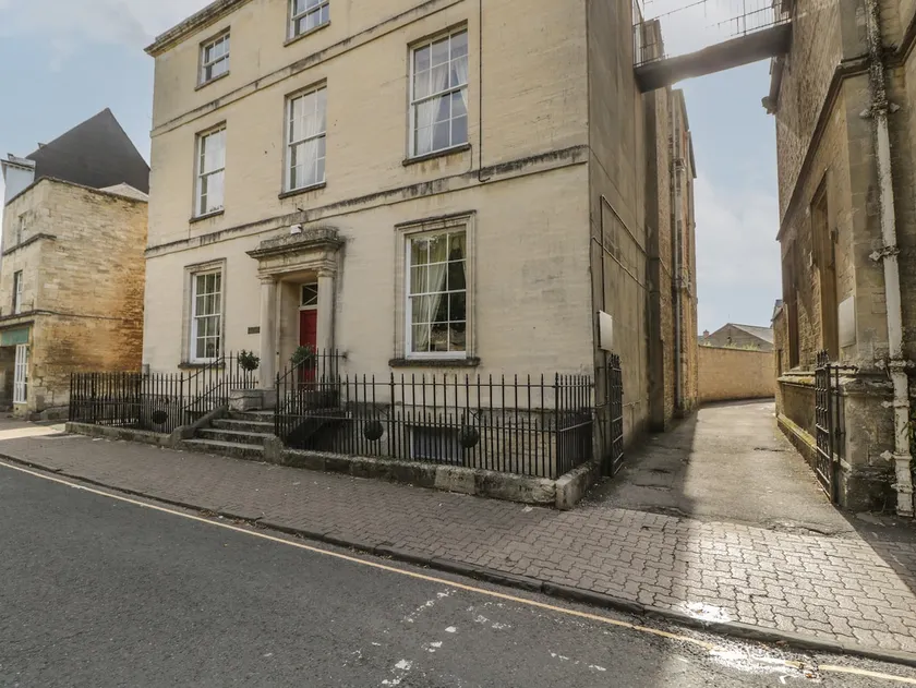 SOUS-SOL DE LA MAISON DOLLAR WARD, accepte les animaux à Cirencester - Image 1