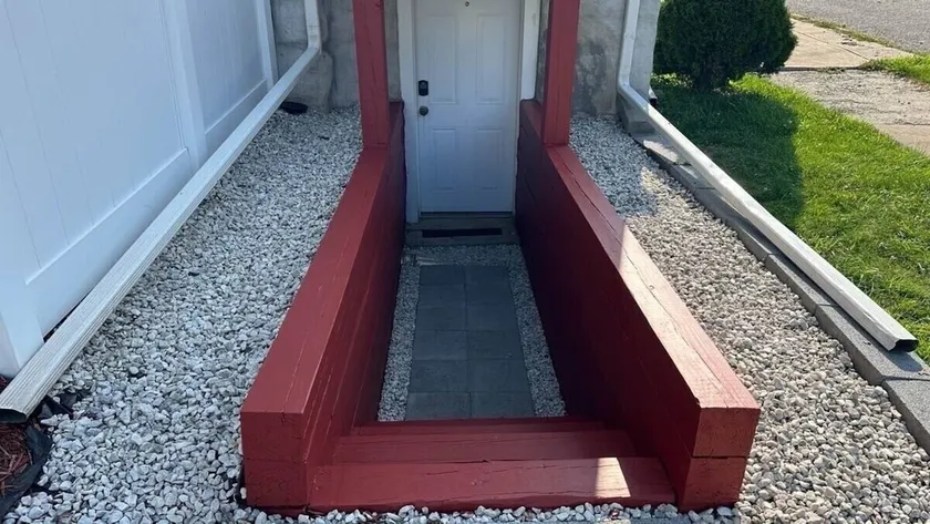 Private Basement Suite w/ Separate Entrance - Image 1