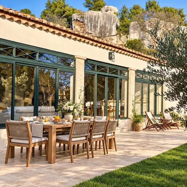 House in Les Baux de Provence - Image 1