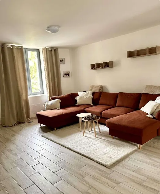 ”Les 4 saisons” house, Jacuzzi + video projector - Image 1