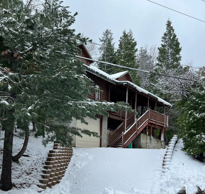 San Moritz Cabin Lake View Escape - Image 1