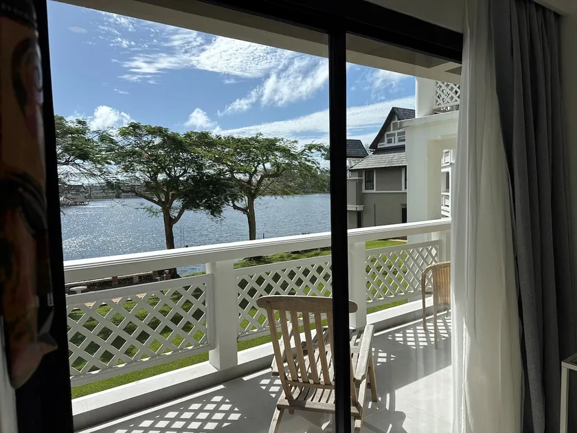 Allamanda1 Lakeview Family suite - Image 1