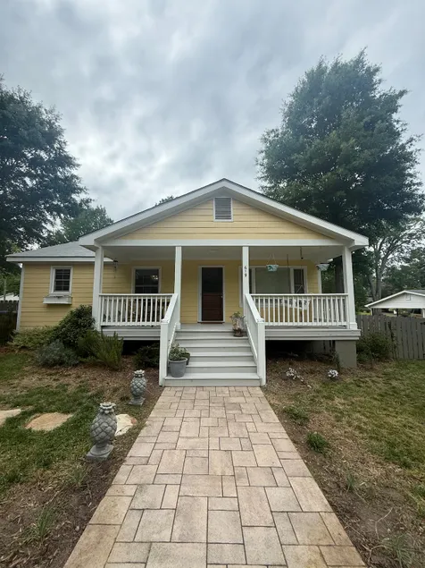 Historic Downtown Mill House - Image 1