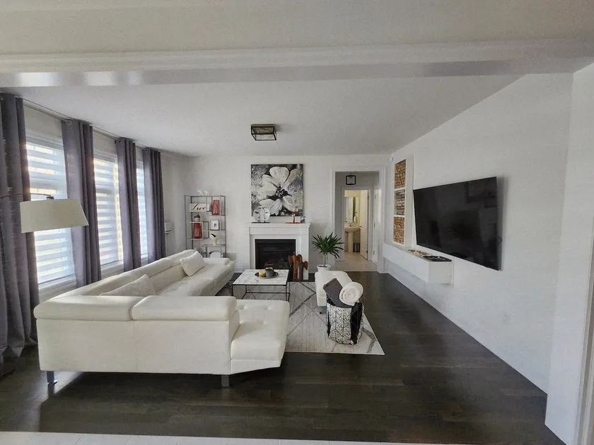 Mia's House - Image 1