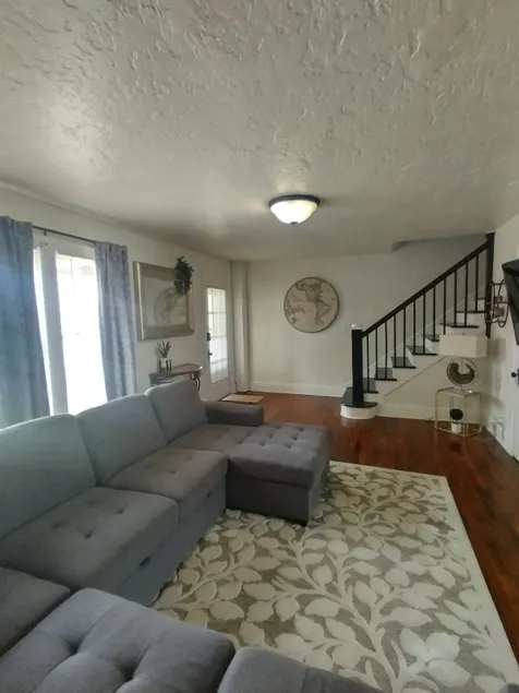 River Breeze Townhouse - Image 1