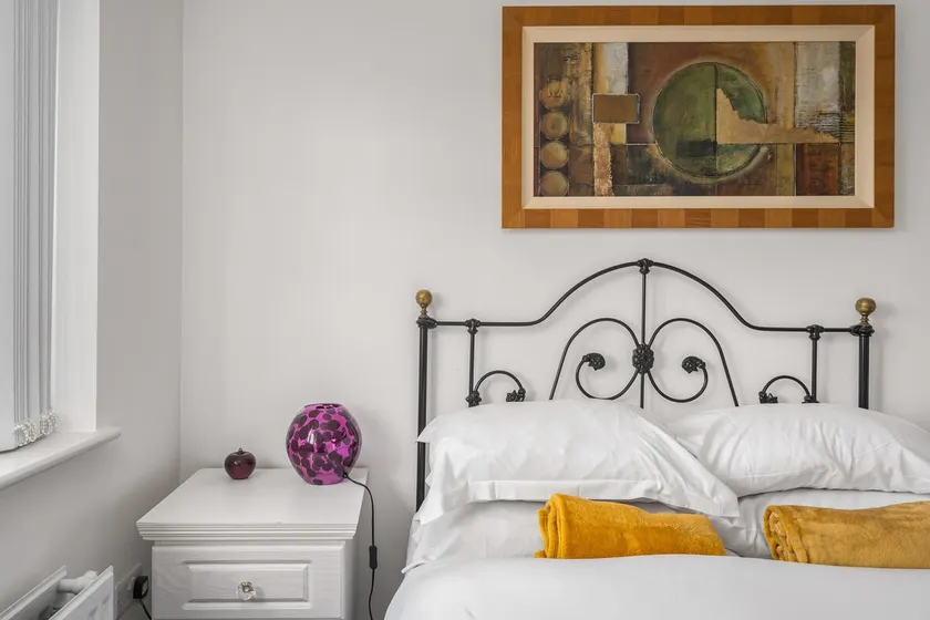 Badger Haven: Apt 3 | Cosy Apartment in Brackley - Image 1
