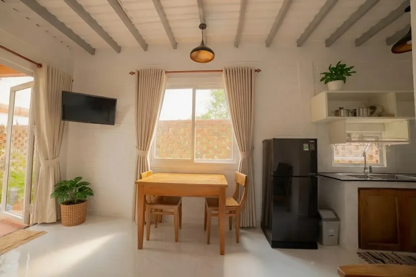 Comfy 1-BR house, kitchen, living room near beach - Image 1