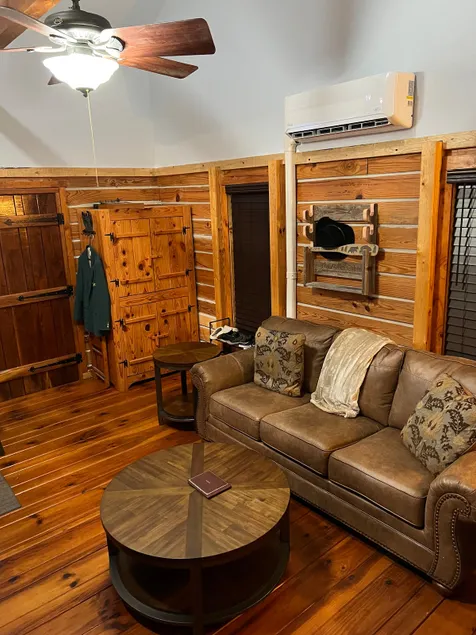 Cozy Cabin all new everything . - Image 1