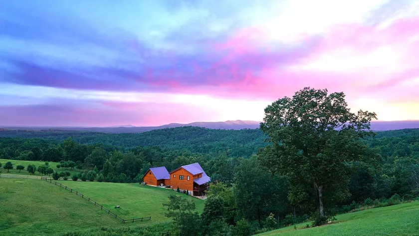 Spacious 5BR Mountain Escape Mt. Airy | With Views - Image 1