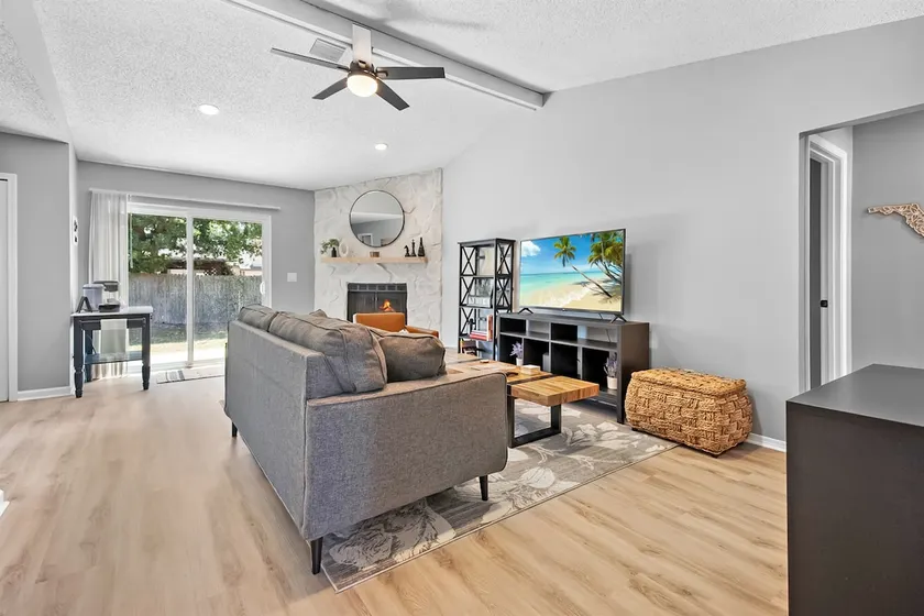 Mandarin Retreat - Entire Home - Image 1