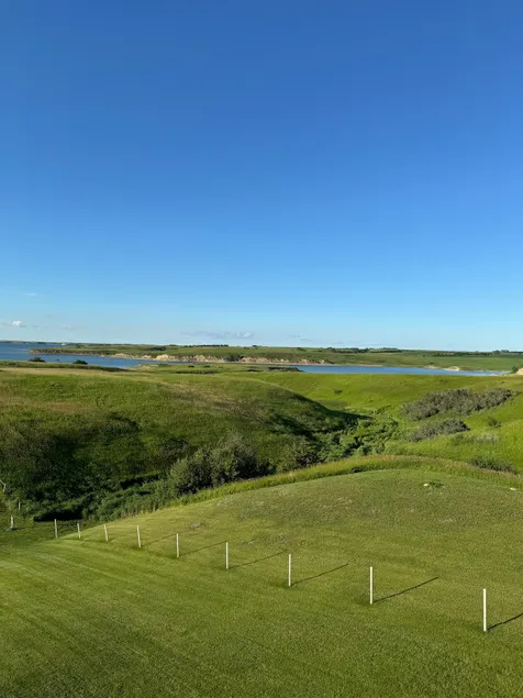 Lake Sakakawea Home - Image 1