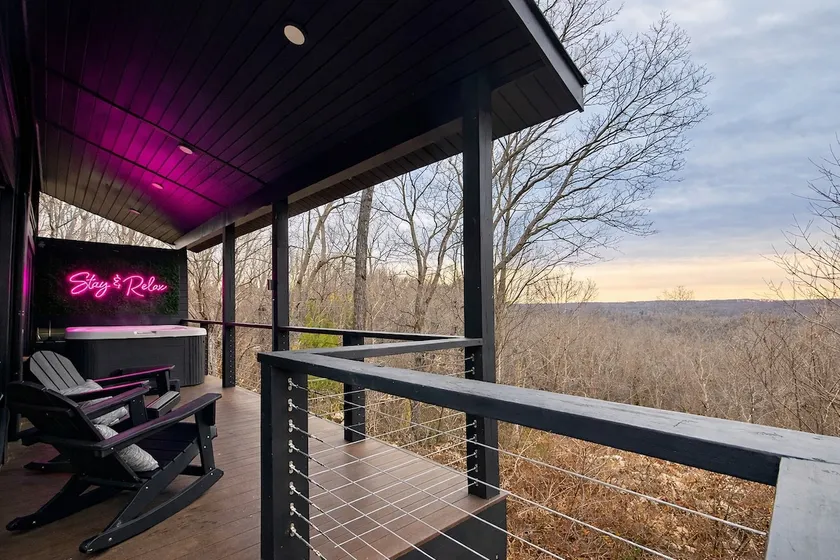 Nemo Tunnel Chalet - HotTub&View - Image 1