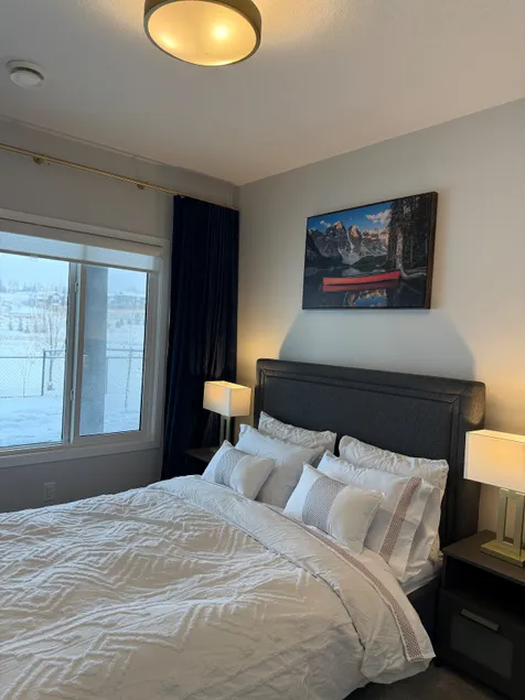 Waterfront Suite + Parking | Near Banff, Canmore - Image 1